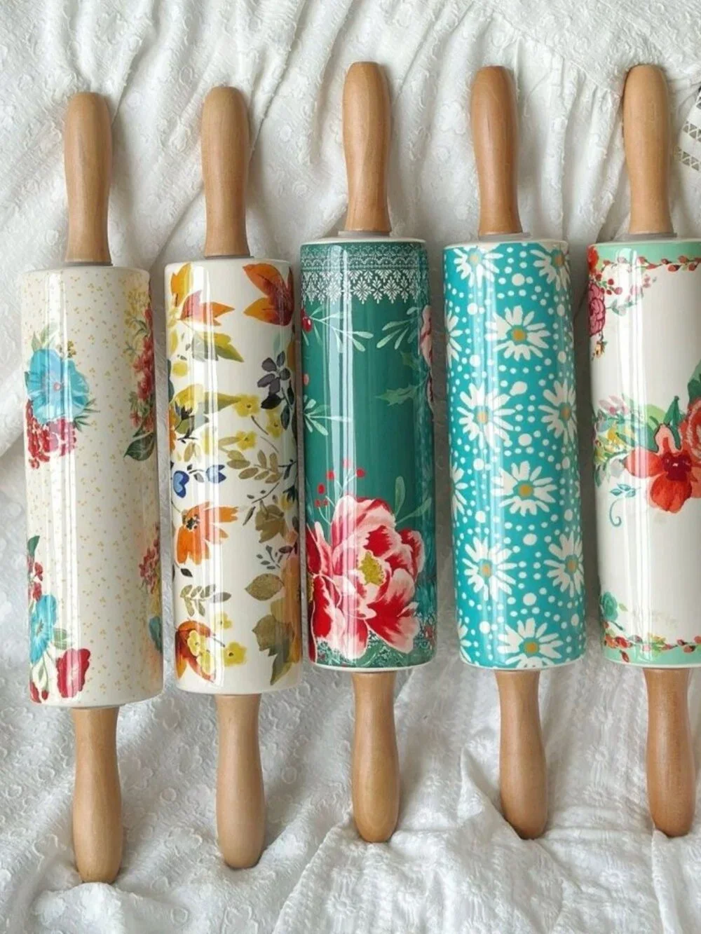 Pioneer Woman Ceramic rolling pin vintage floral pattern